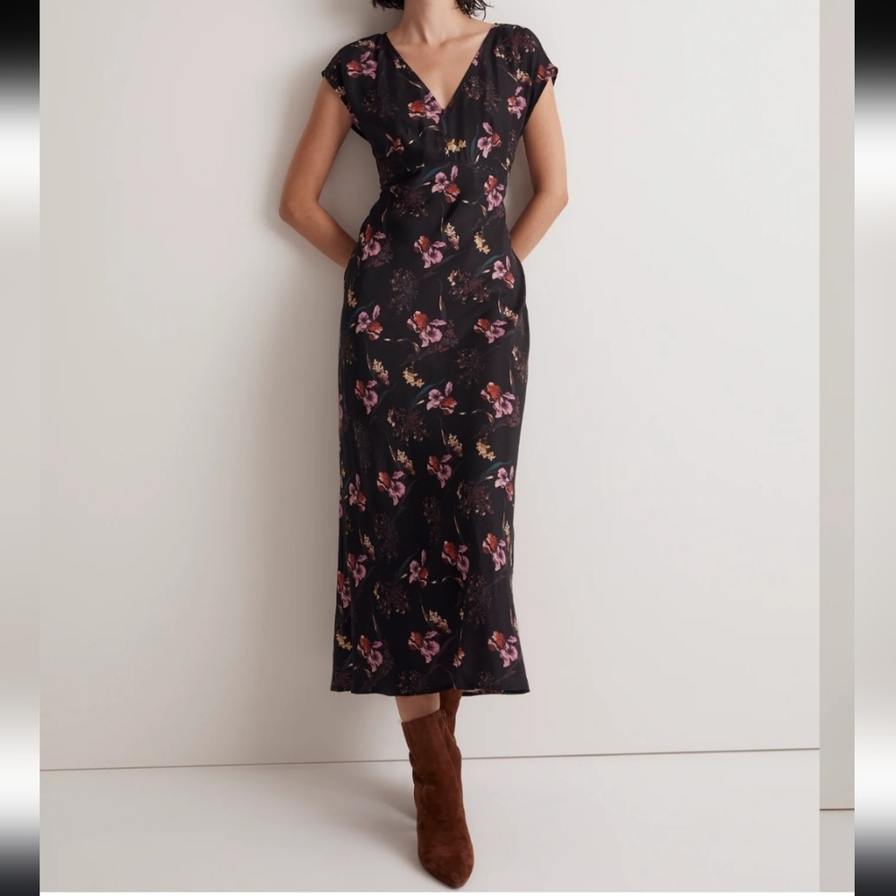 Madewell Wide V-Neck Midi Dress